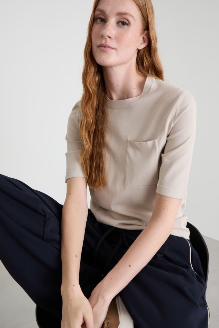 Viscose sweater with pocket Intrend - 3
