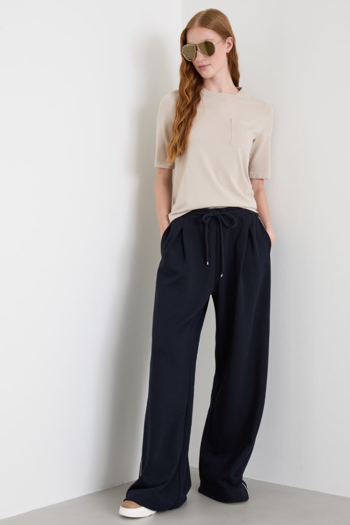 Viscose sweater with pocket Intrend