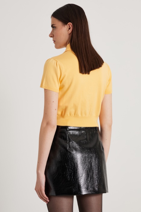 Maglia cropped stile polo