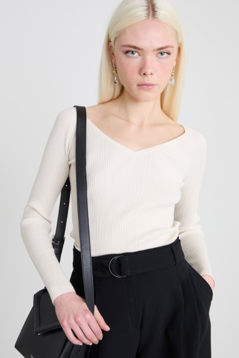 Maglia in viscosa a coste Intrend