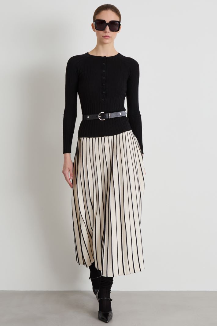 Flat rib-knit sweater Intrend