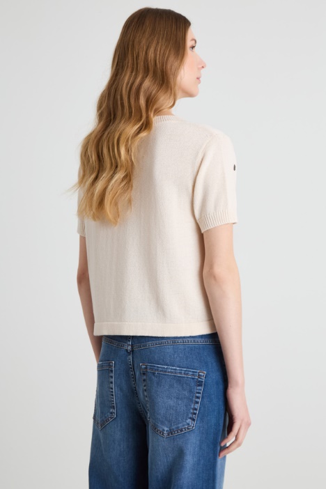 Maglia con ricami floreali