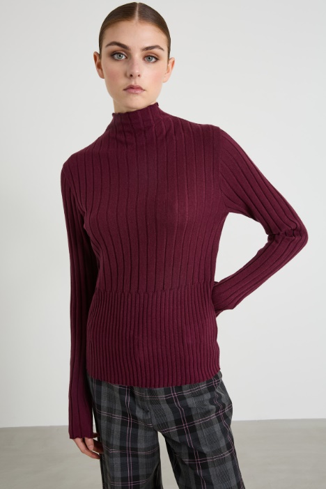 Maglia slim a coste Intrend