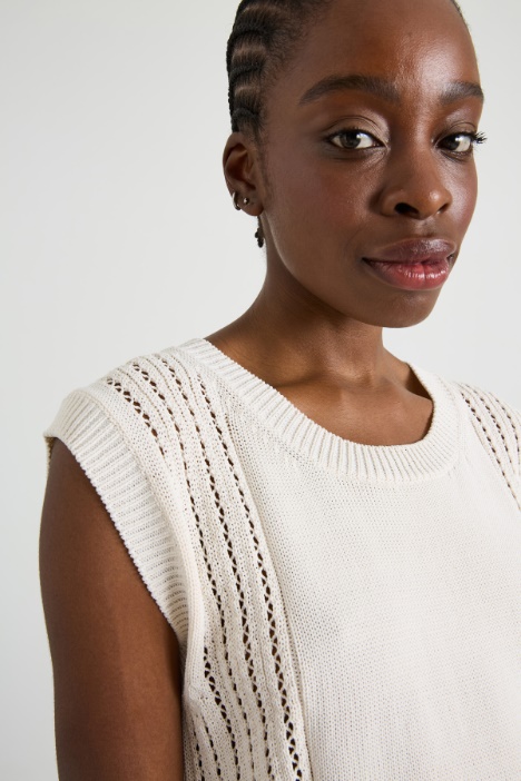 Top in maglia traforata