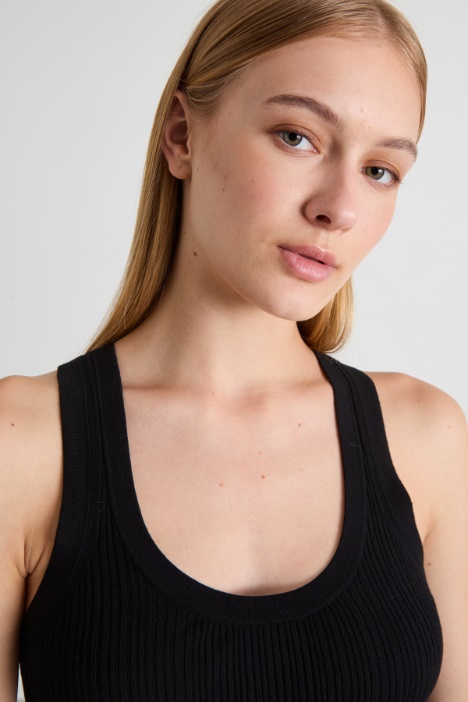 Canotta a coste irregolari