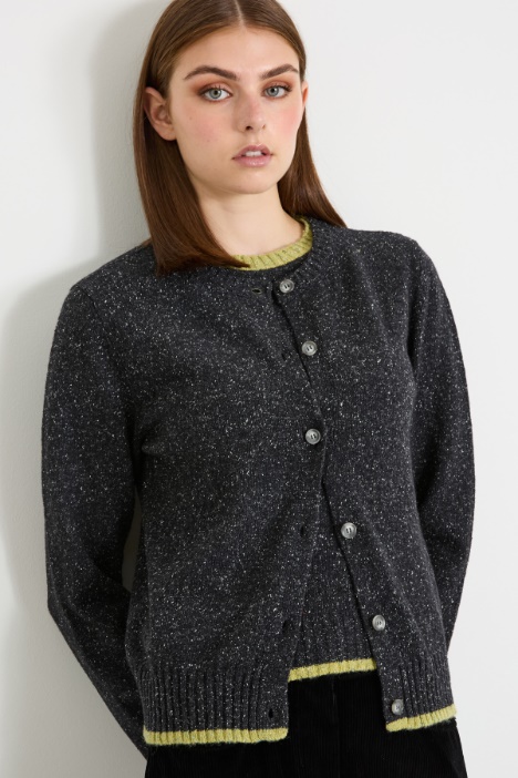 Twin set con bordi a contrasto