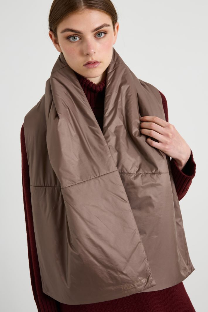 Padded scarf with buttonhole Intrend - 2