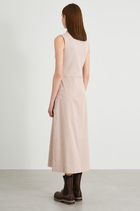 Abito in jersey e gabardina