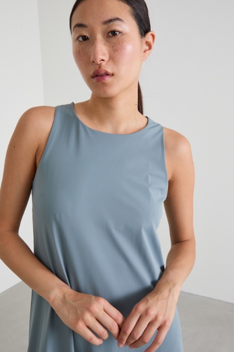 Abito svasato in jersey tecnico