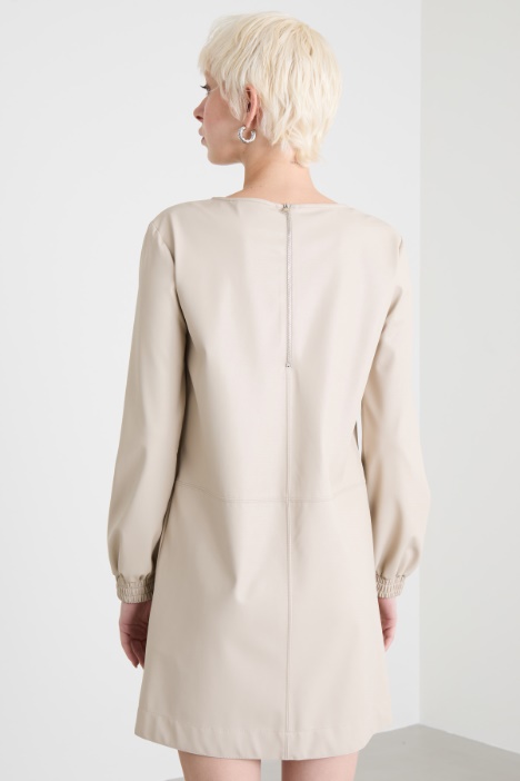 Abito corto in similpelle