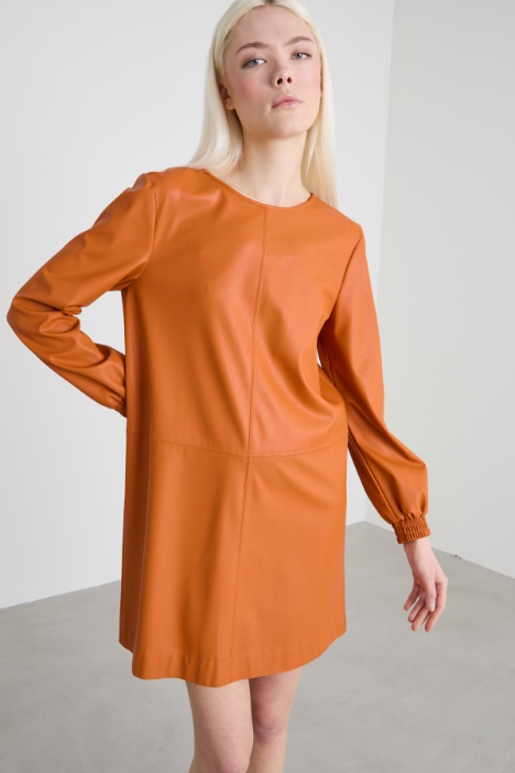 Abito corto in similpelle