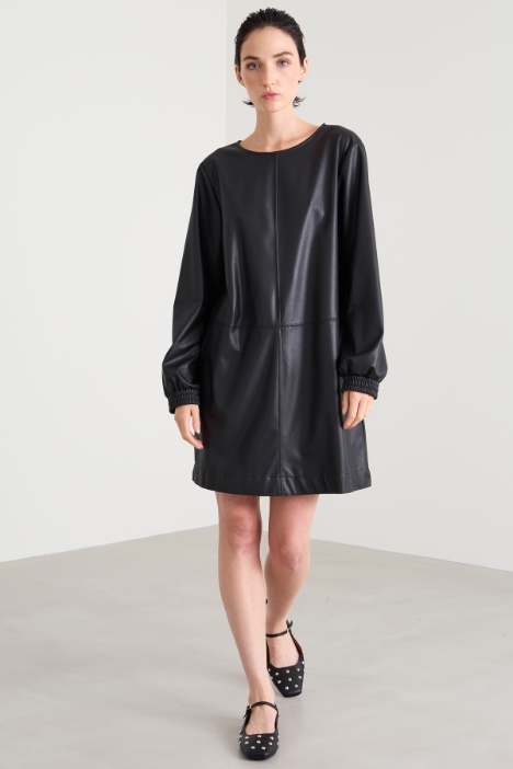 Abito corto in similpelle