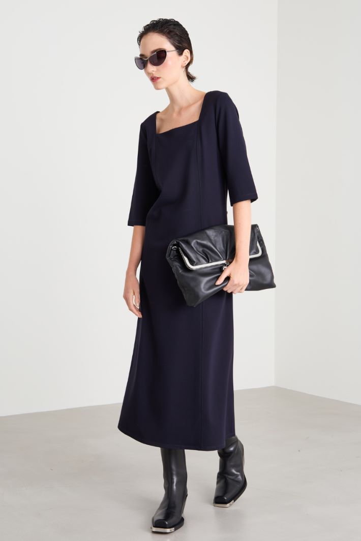 Dress with square neckline Intrend