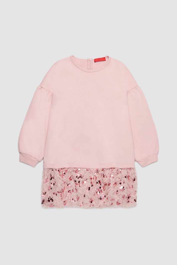 Vestido con flecos y lentejuelas Intrend