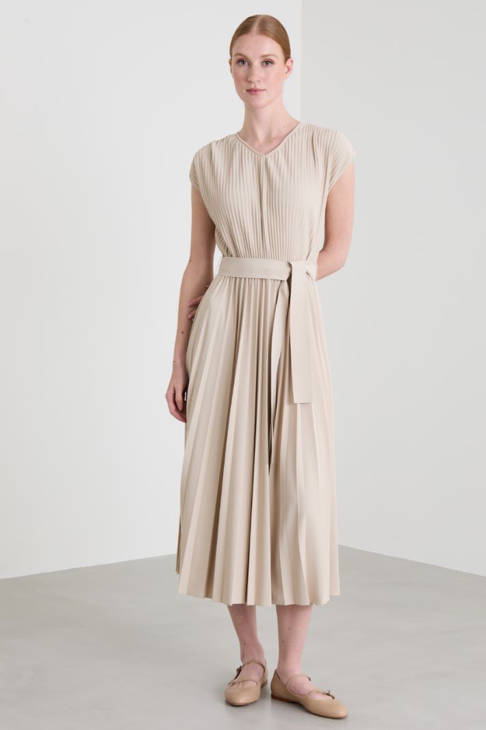 Midi pleated dress Intrend - 2