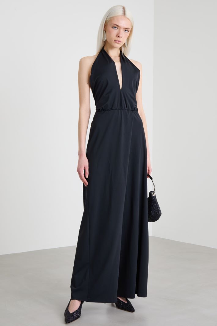 Jumpsuit with criss-crossing halterneck collar Intrend