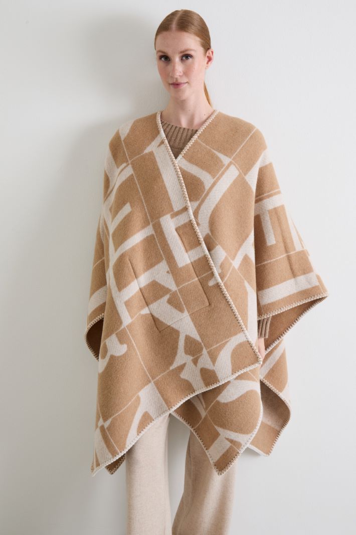Jacquard wool poncho Intrend