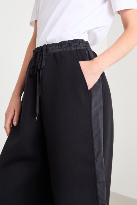 Pantaloni in jersey compatto