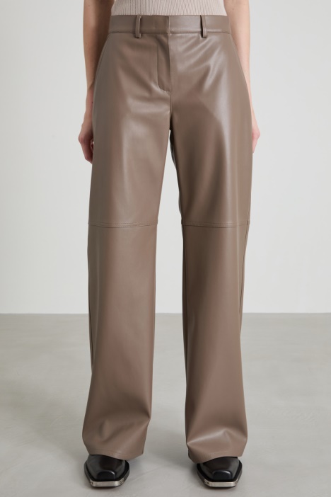 Pantalones de piel sintética