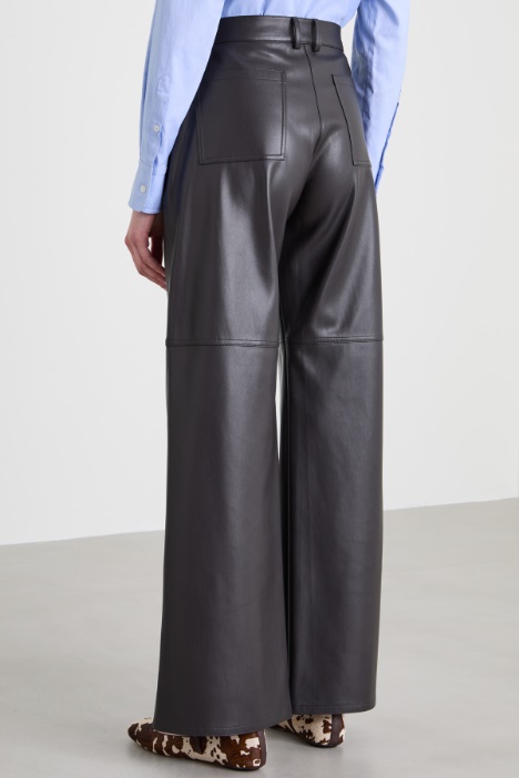 Pantaloni in similpelle