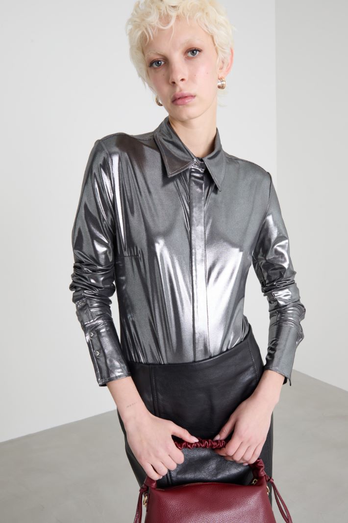 Laminated shirt bodysuit Intrend