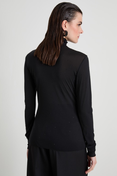 Top de tul con cuello subido