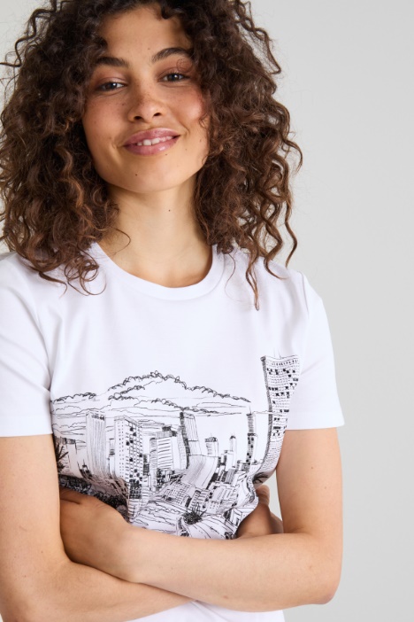 T-shirt in jersey con stampa