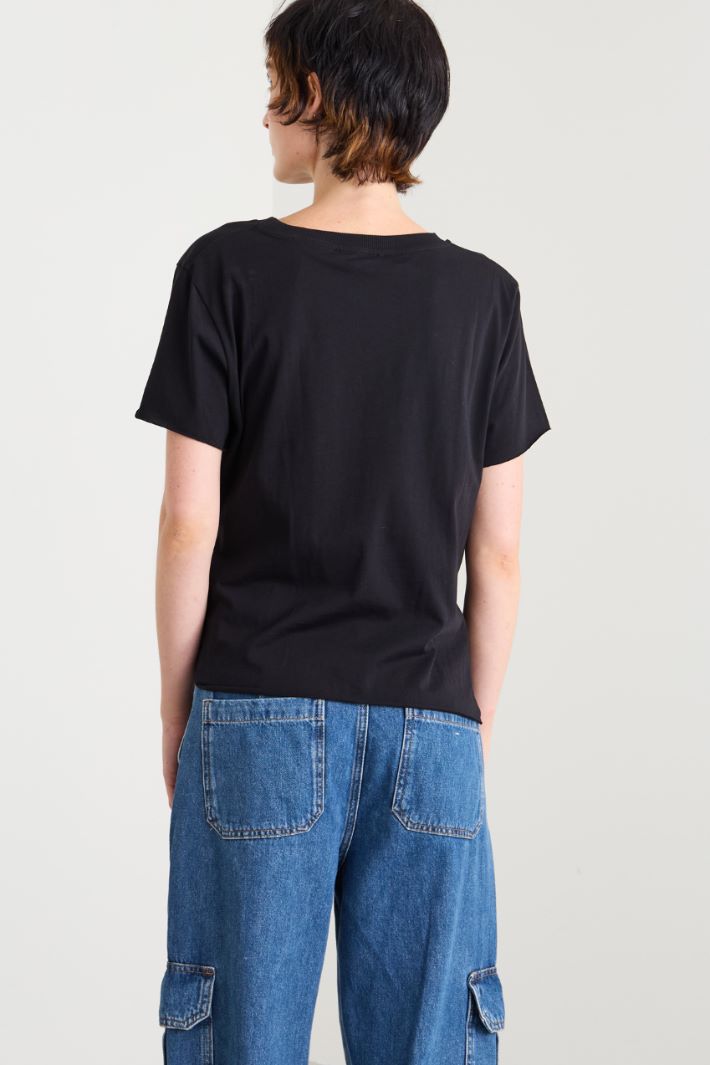 T-shirt con drappeggio Intrend - 2