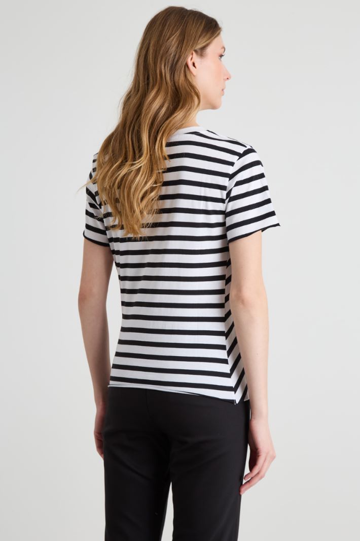 T-shirt con drappeggio Intrend - 2