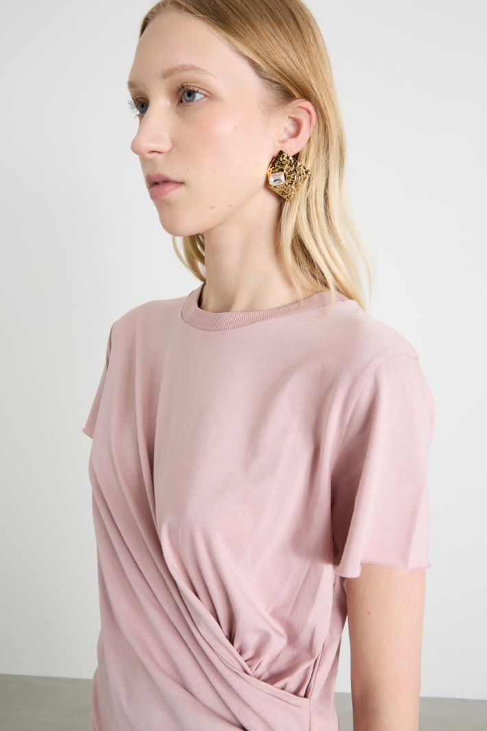 T-shirt con drappeggio Intrend - 4