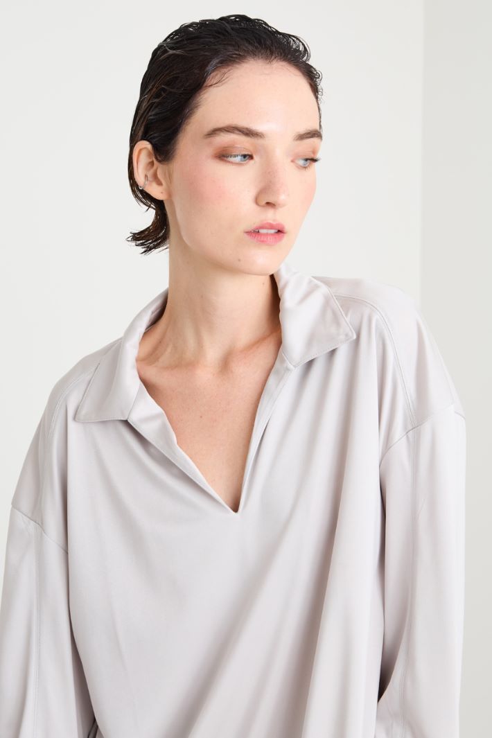 Blusa de punto de satén fluido Intrend - 4