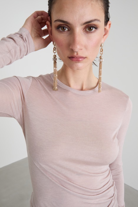 T-shirt con fondo asimmetrico