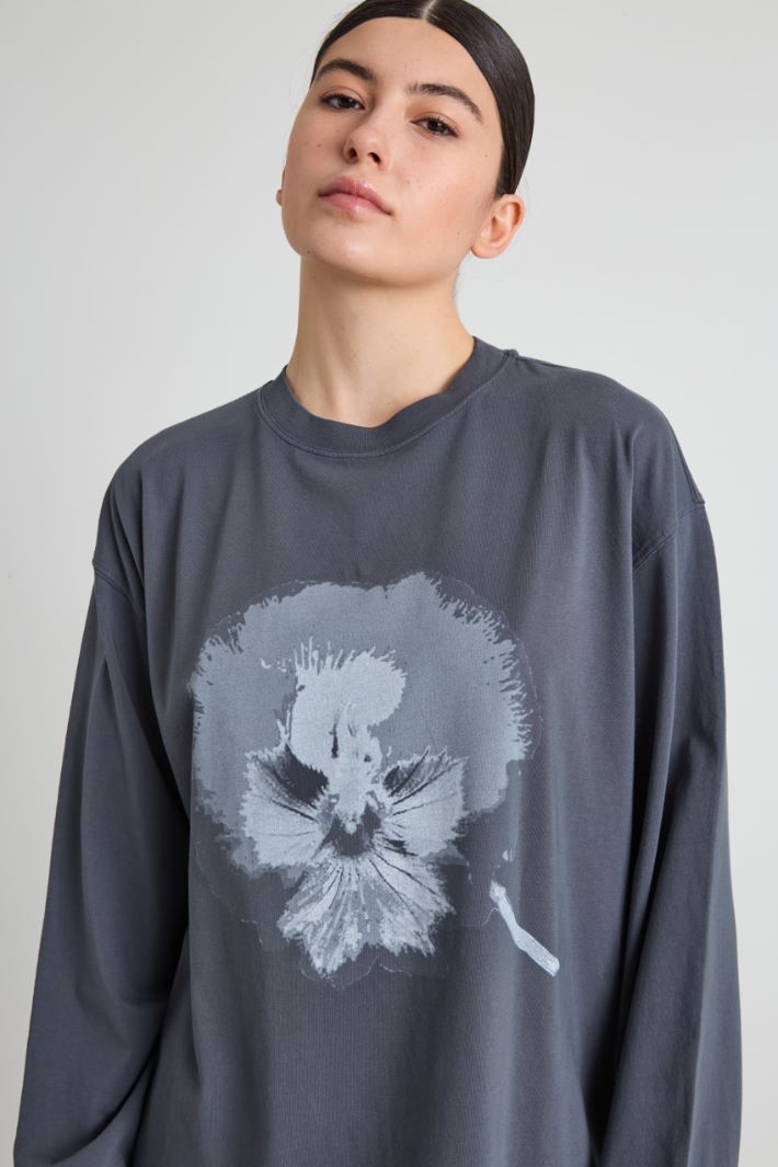 T-shirt oversize con stampa Intrend - 4