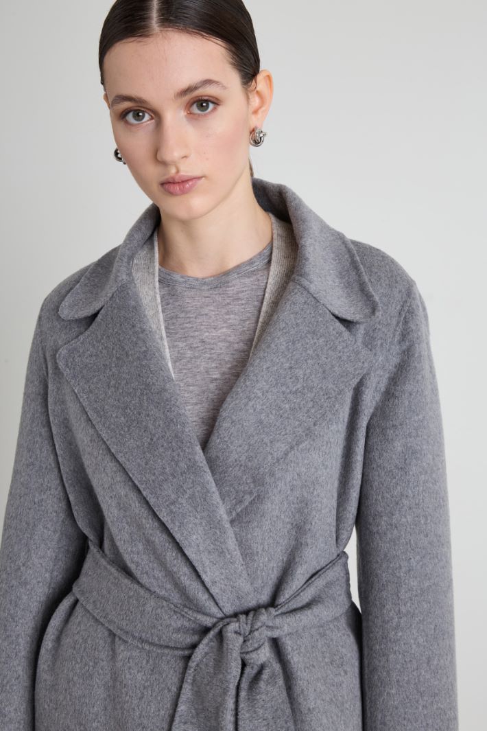 Cappotto a vestaglia