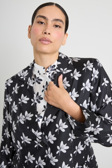 Blazer de sarga de seda