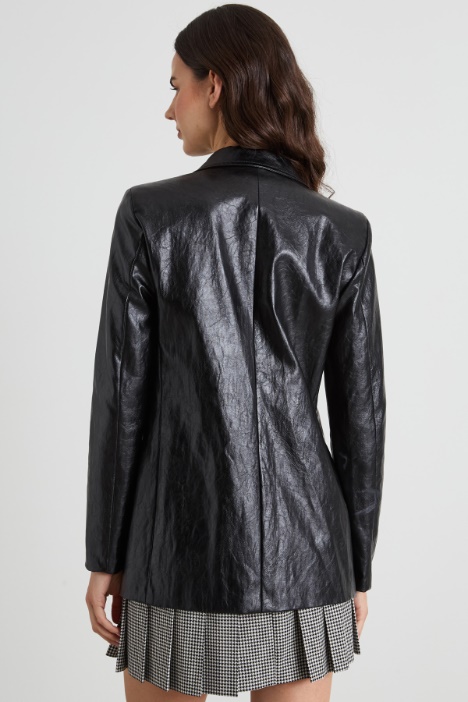 Blazer de piel sintética de botonadura sencilla