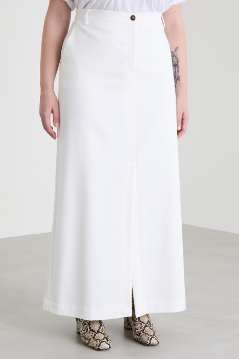 Gonna dritta in tela