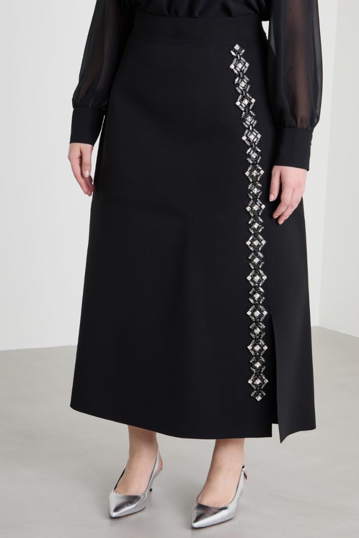 Skirt with embroidered stones Intrend - 2