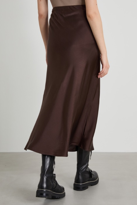 Gonna svasata in raso di seta