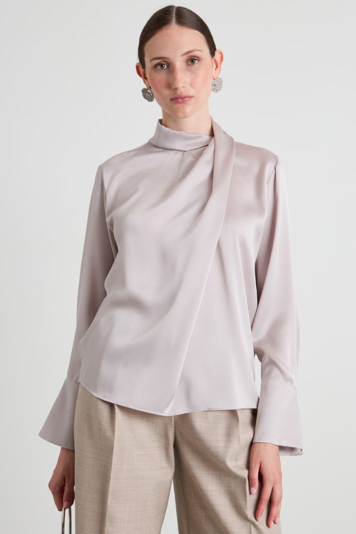 Blusa morbida Intrend