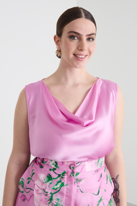 Draped satin top Intrend
