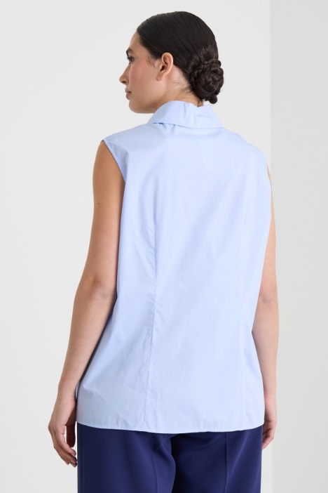 Camicia smanicata in popeline