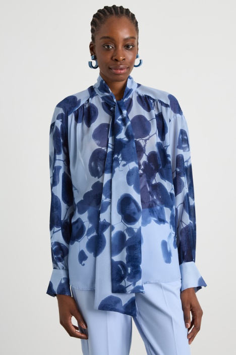 Pussy-bow collar shirt Intrend