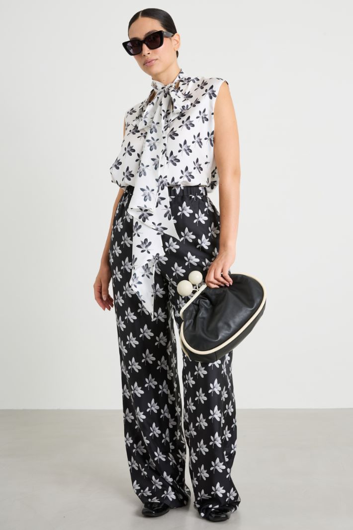 Silk twill blouse Intrend - 3