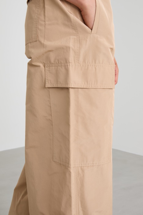 Pantalones cargo con cordón