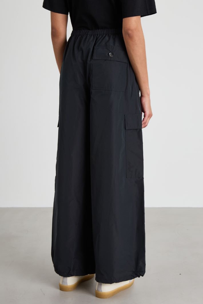 Drawstring cargo trousers Intrend - 3