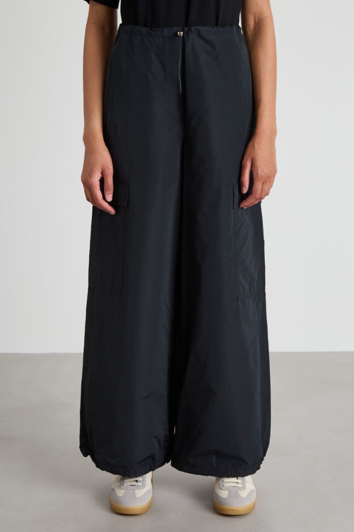 Drawstring cargo trousers Intrend - 2