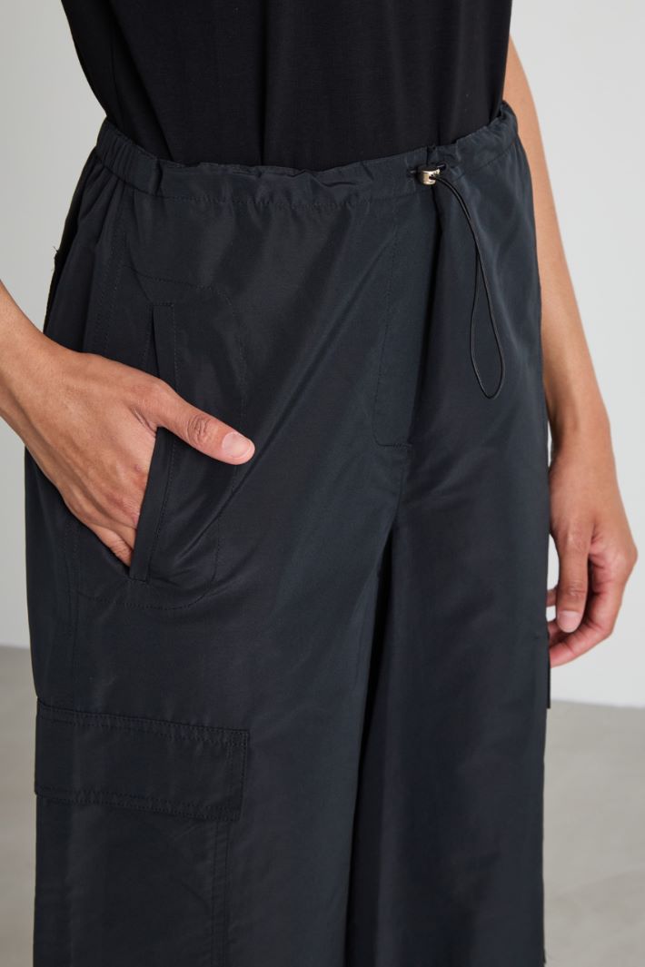 Drawstring cargo trousers Intrend - 4