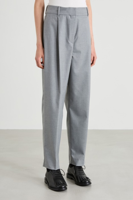 Pantaloni baggy con pinces