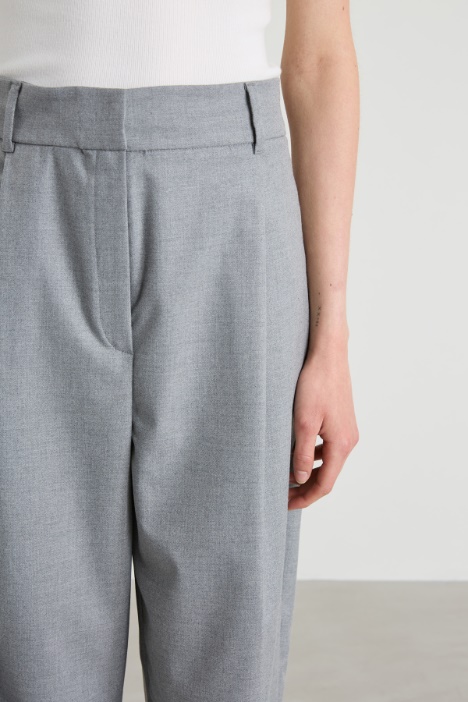 Pantaloni baggy con pinces